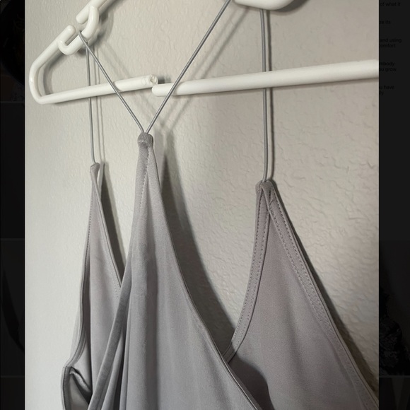 Me to We flowy spaghetti strap tank top - Picture 4 of 4